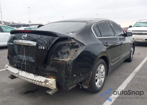 2012 Nissan Altima 2.5 S z USA, uszkodzony, nr VIN 1N4AL2AP5CN524065